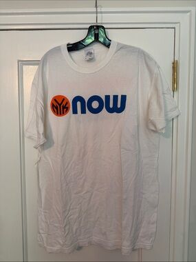 Fruit of the Loom White Crewneck T-Shirt basketball NY Knicks cotton